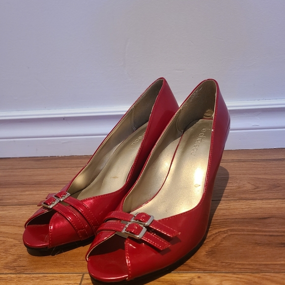 Le Château Red Heels size 8.5 - Picture 1 of 1